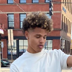 Meet your Posher, Dylan